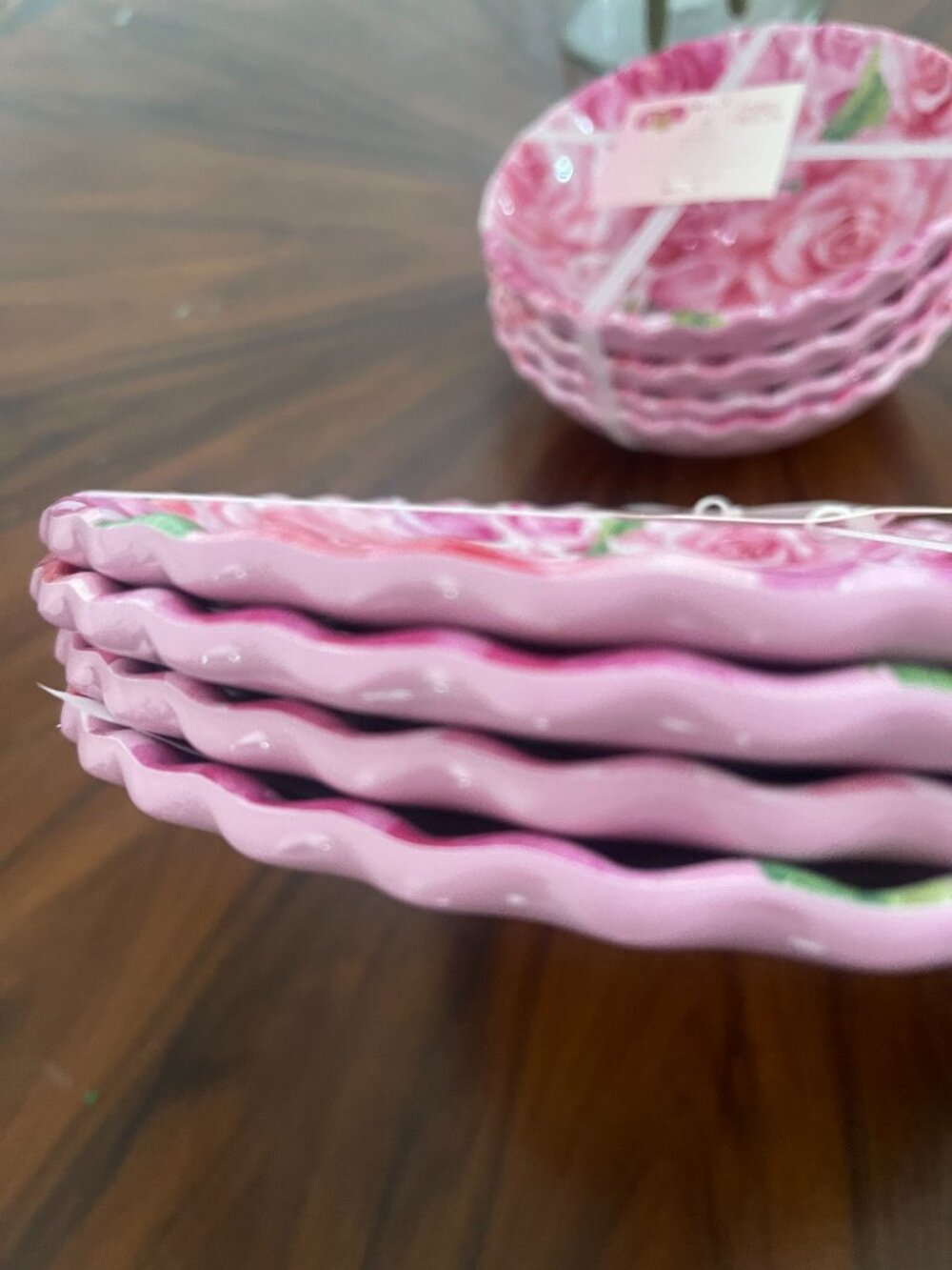 Paris Hilton Jadore Pink Rose Plates Bowls Set 8pc Scalloped Thats Hot - Picture 5 of 8
